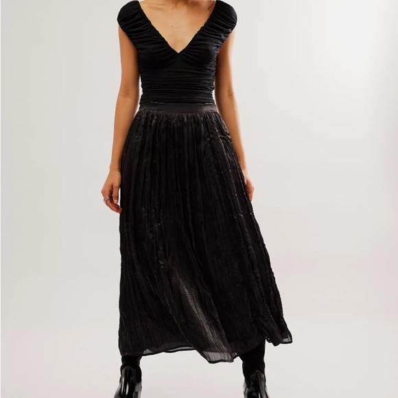 Free People Vera City Skirt in Black Sizes 4-12 New With Tags - Picture 2 of 6